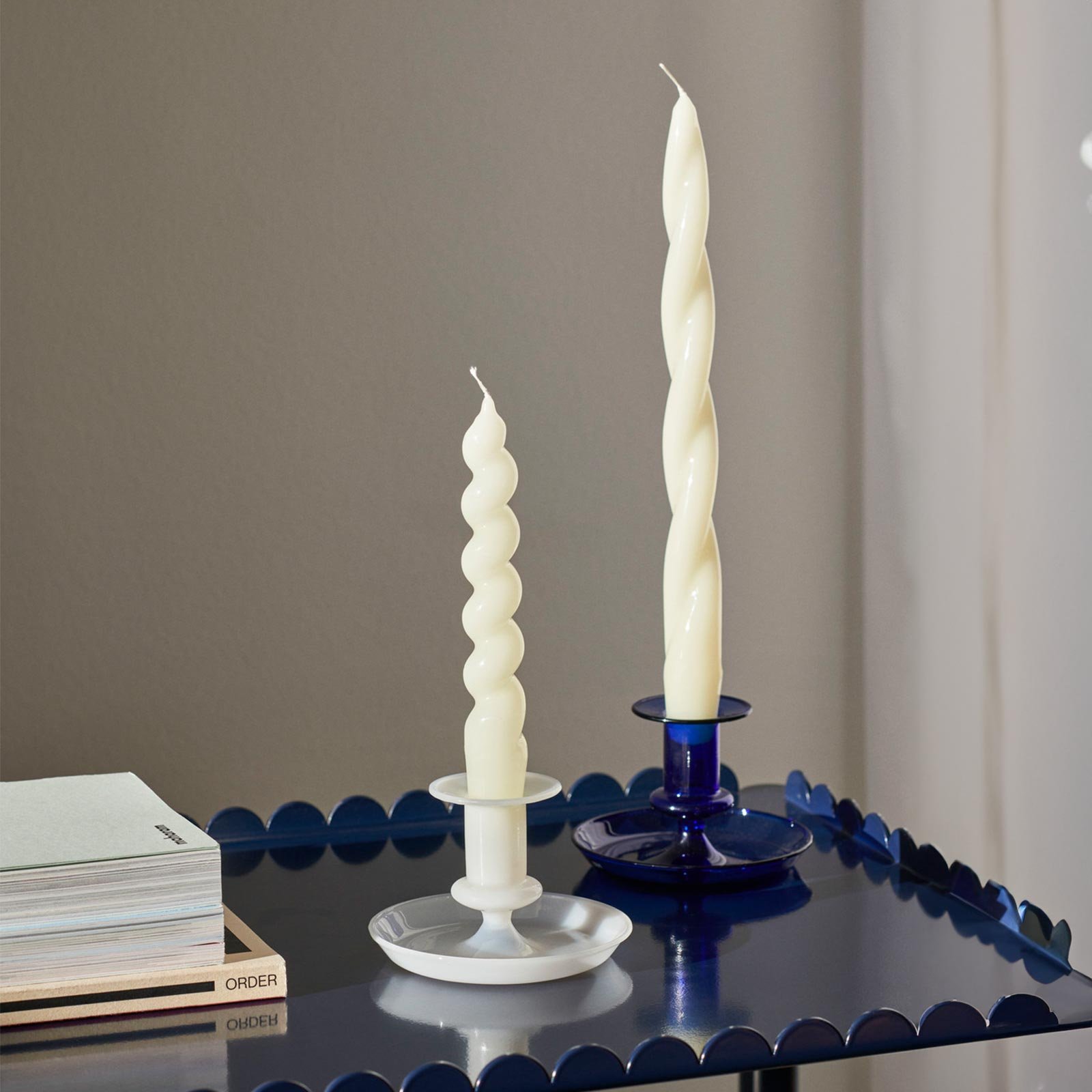 헤이 플레어 캔들홀더 다크블루 Flare Candleholder Dark blue
