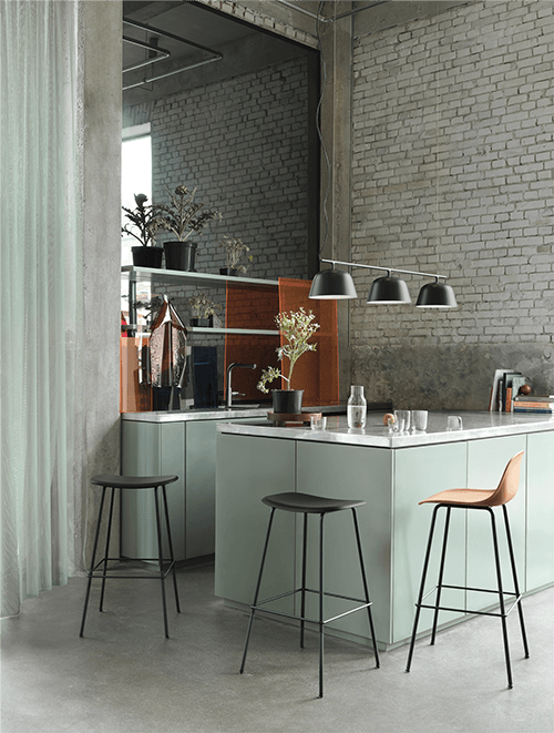 화이버 카운터 스툴 Back Rest H 65 cm Grey 라이프스타일 이미지 3