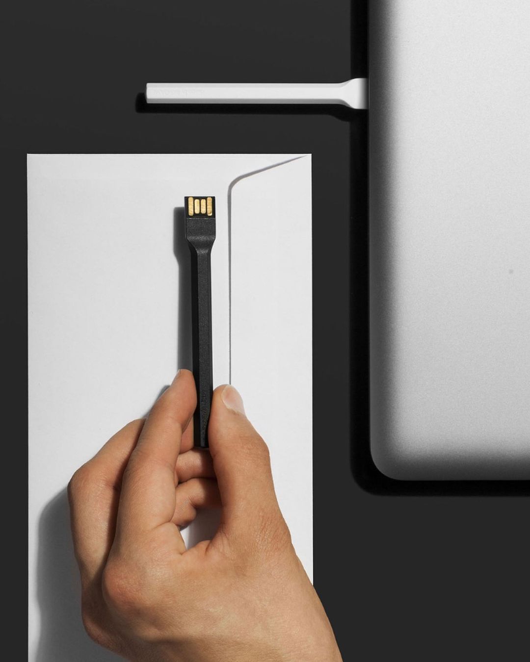 PEN USB 화이트 64G 라이프스타일 이미지 5
