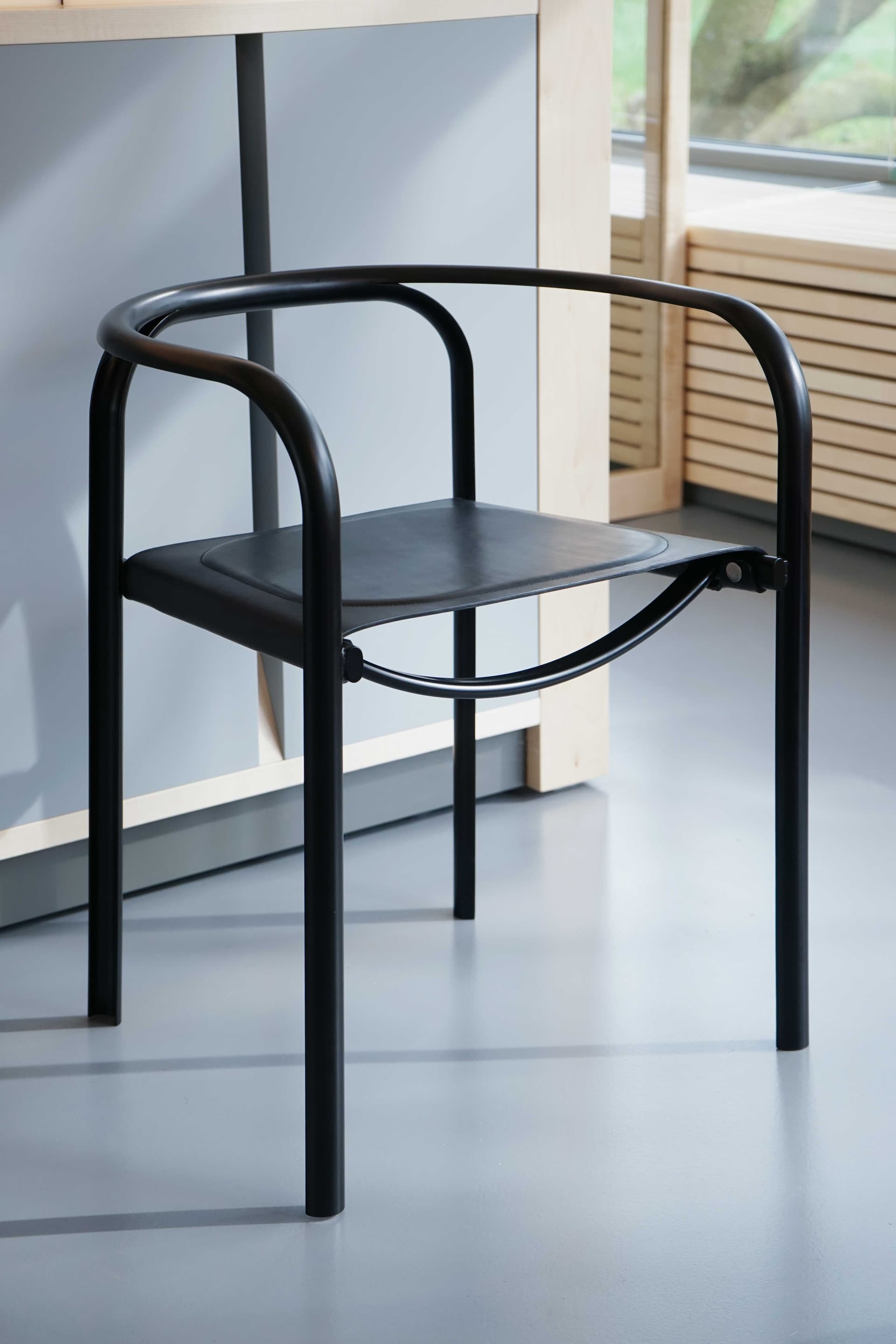 Split Chair 체어 의자 Cognac / Chrome 라이프스타일 이미지 4