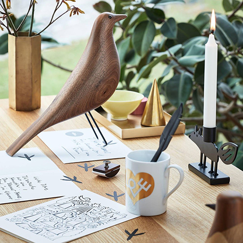 Eames House Bird 라이프스타일 이미지 1