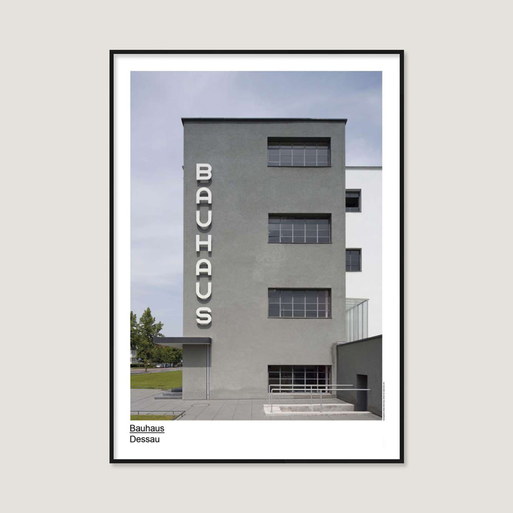 쿠나장롱 [Bauhaus Dessau] Lettering (액자 포함) 59.4 x 84 cm, 베뉴페, 쿠나장롱 kunajangrong
